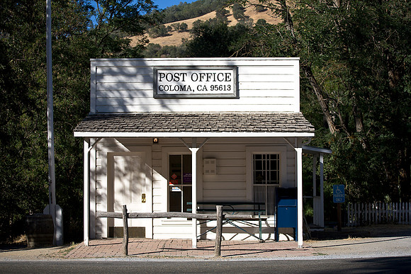 Coloma Post Office