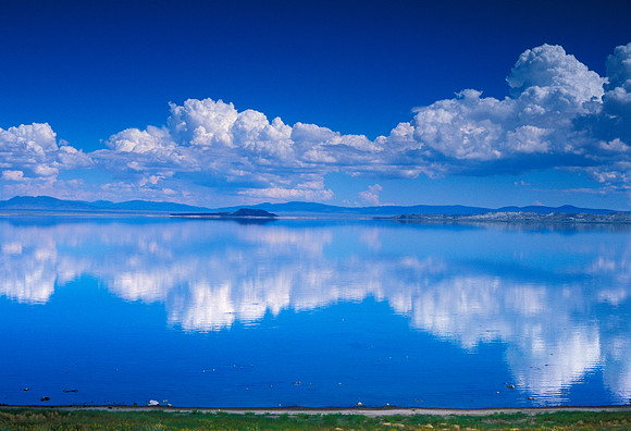 Cloud Symetry